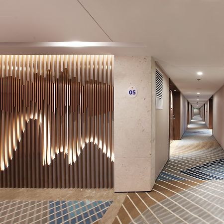 Holiday Inn Express Guilin City Center By Ihg Eksteriør bilde