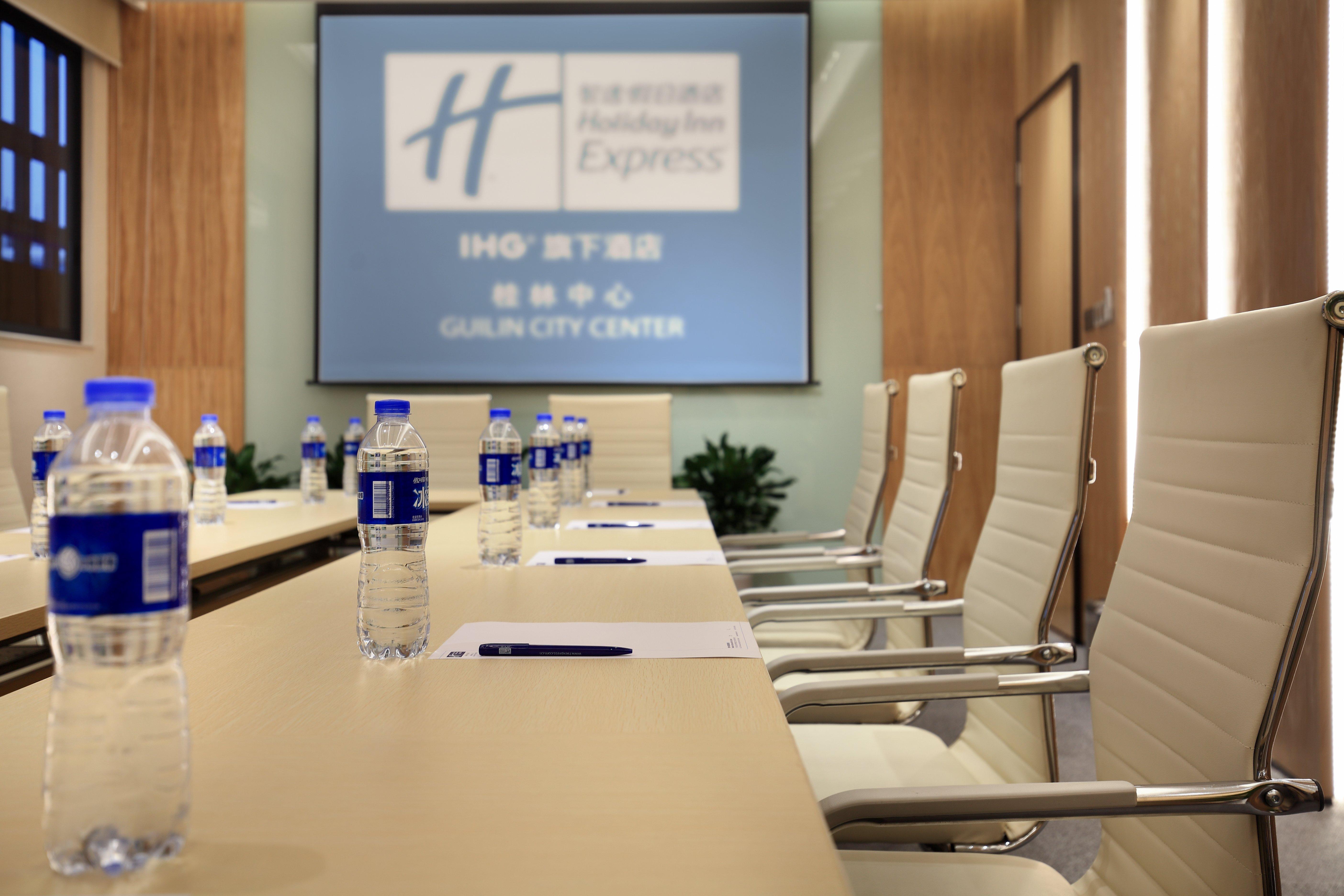 Holiday Inn Express Guilin City Center By Ihg Eksteriør bilde
